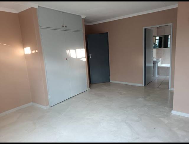 3 BEDROOM PROPERTY TO RENT IN BRAMLEY